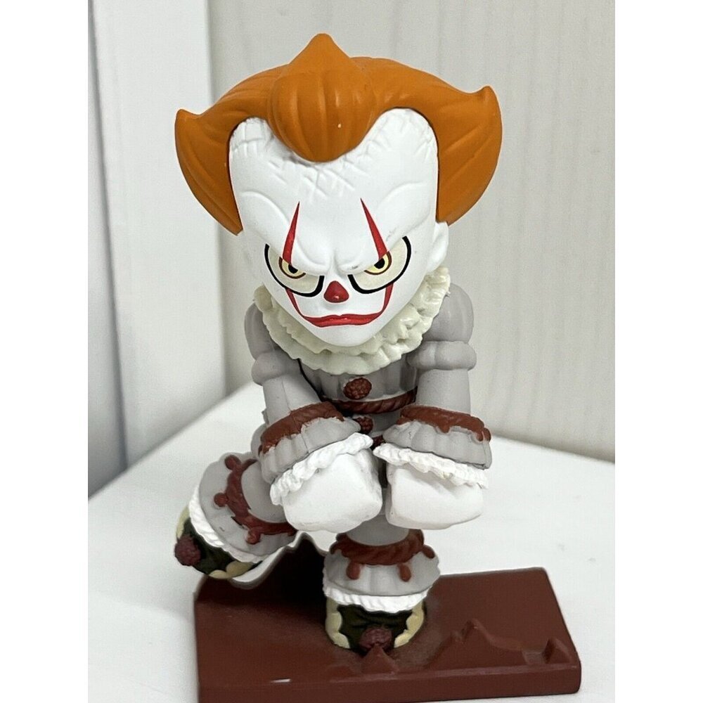 Funko Mystery Minis IT Chapter 2 Pennywise Open Arms Vinyl Figure Horror 3"